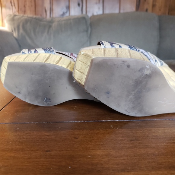 Jessica Simpson Wedges - Picture 4 of 4